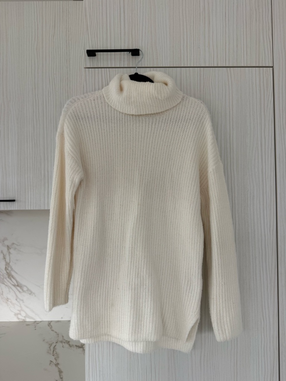 A&F Cozy Oversized Cream Turtleneck Sweater